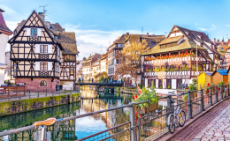 Du lịch Châu Âu khám phá Khu phố cổ La Petite France (