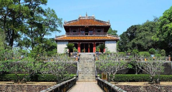 Toàn cảnh Lăng Minh Mạng